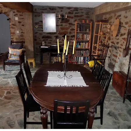 Casa De Sao Nicolau Macedo de Cavaleiros